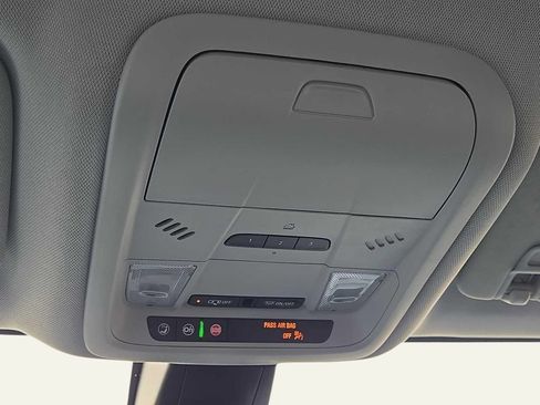 Used 2021 Chevrolet Blazer LT FWD image 29