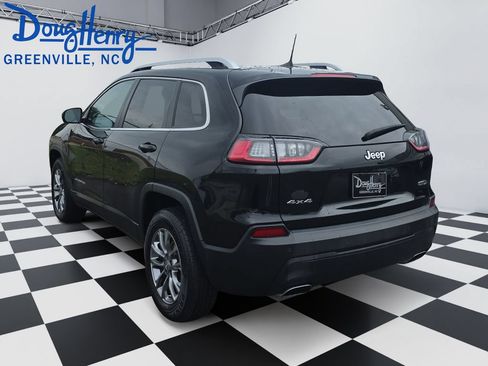 Used 2020 Jeep Cherokee Latitude Plus w/ Cold Weather Group AWD/4WD image 3
