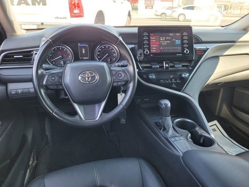Used 2023 Toyota Camry SE image 18