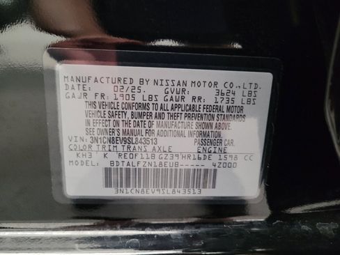 Used 2025 Nissan Versa SV FWD image 33