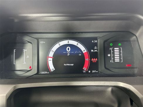 Certified 2025 Toyota Tacoma SR5 image 20