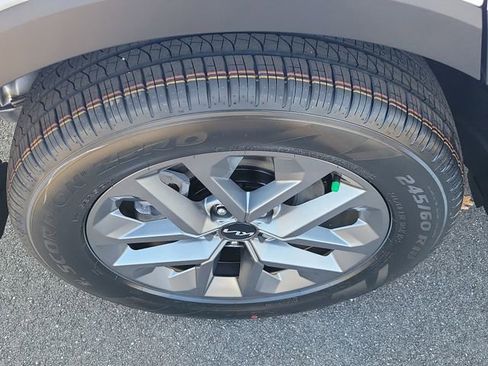 New 2025 Kia Telluride LX image 8