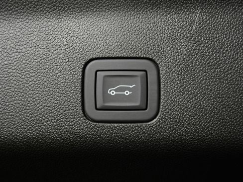 Used 2026 GMC Yukon XL AT4 Ultimate AWD/4WD image 14