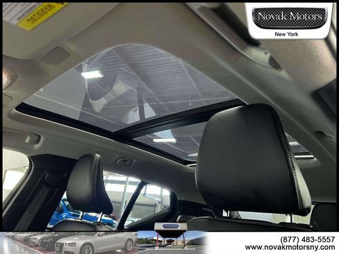 Used 2022 Volvo XC40 T5 Momentum w/ Premium Package AWD/4WD image 21