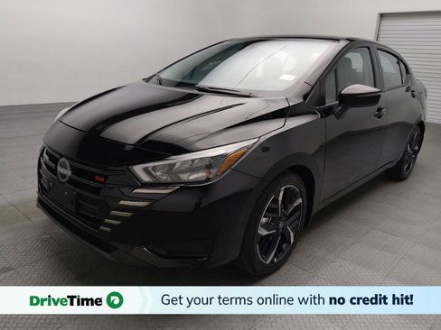 Used 2025 Nissan Versa SR w/ Trunk Package FWD image 1