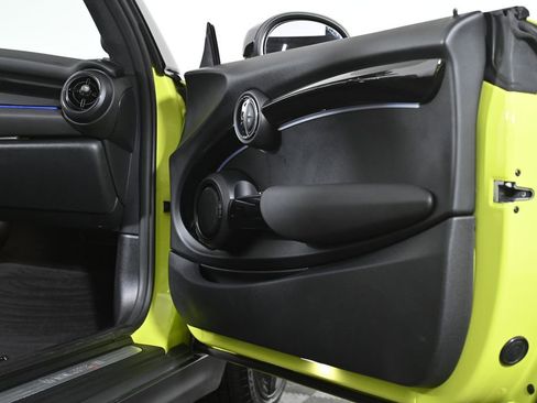 Certified 2024 MINI Cooper S image 30