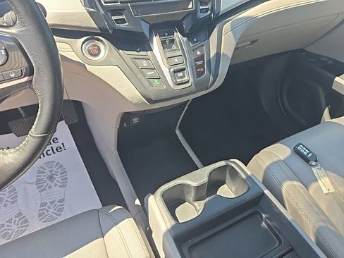 Used 2020 Honda Odyssey EX-L image 22
