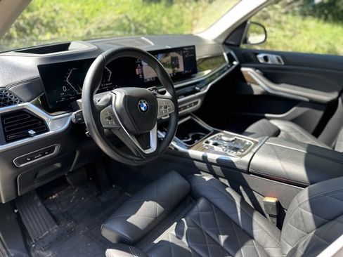 Used 2024 BMW X7 xDrive40i image 12