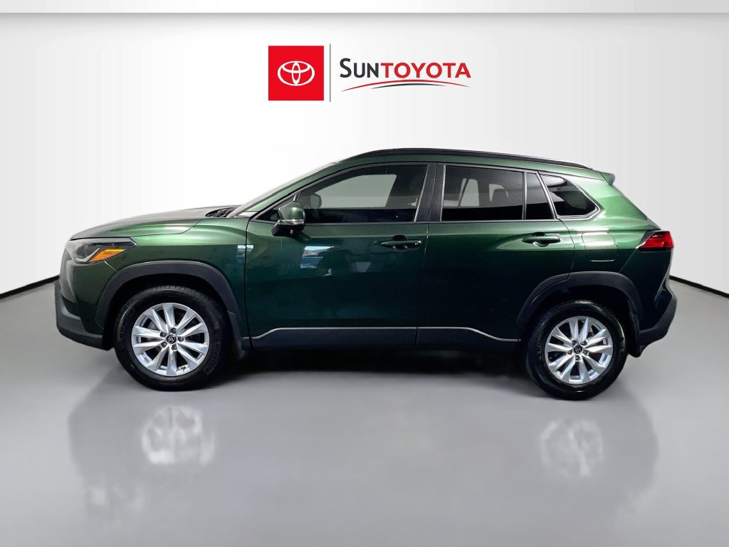 Used 2024 Toyota Corolla Cross LE FWD image 6