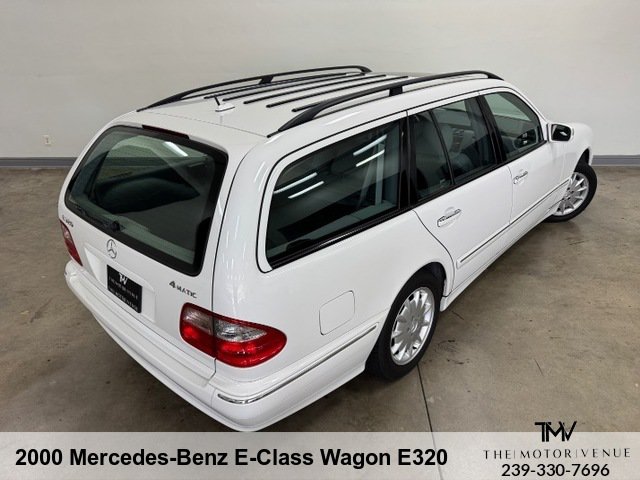Used 2000 Mercedes-Benz E 320 4MATIC Wagon image 12