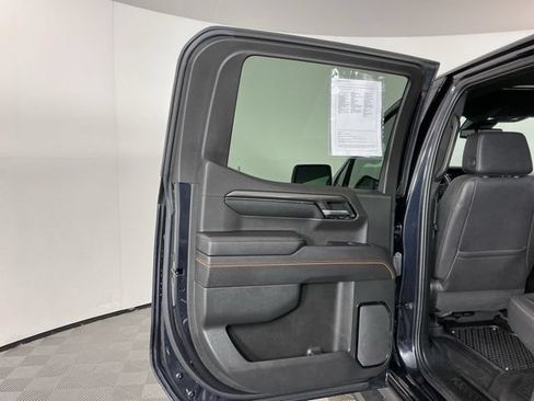 Used 2023 GMC Sierra 1500 AT4 w/ AT4 Premium Package AWD/4WD image 28