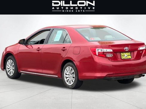 Used 2013 Toyota Camry LE FWD image 6