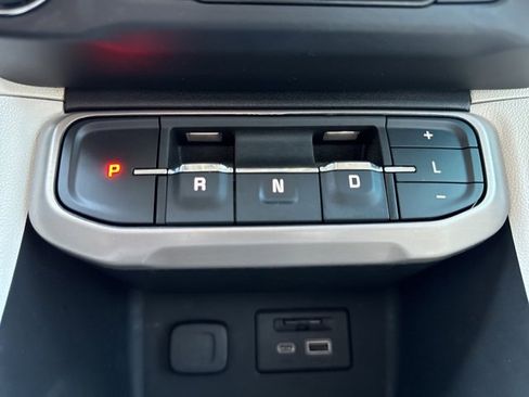 Used 2023 GMC Acadia Denali image 19