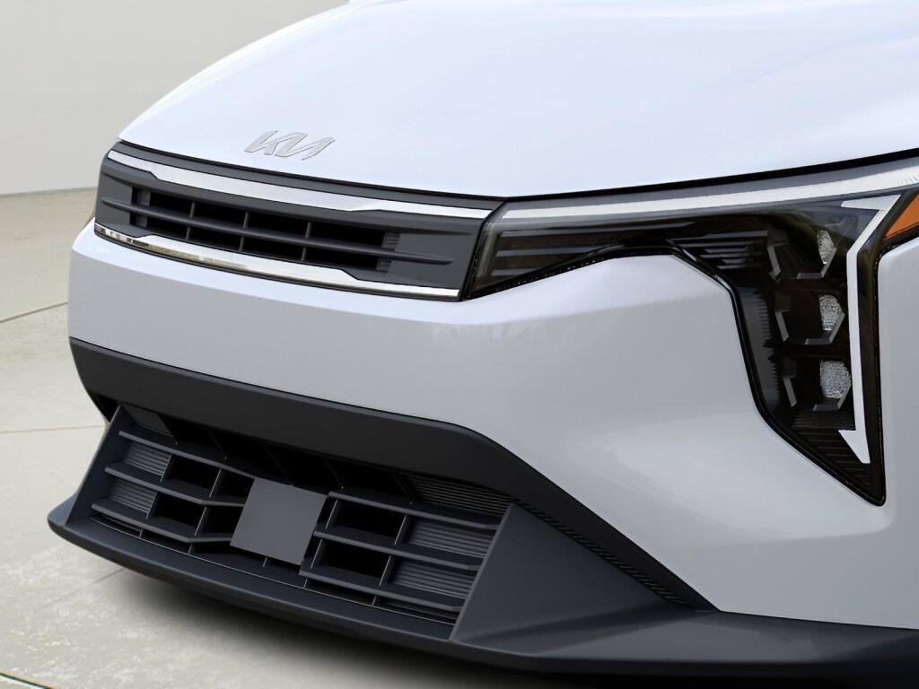 New 2026 Kia K4 FWD image 13