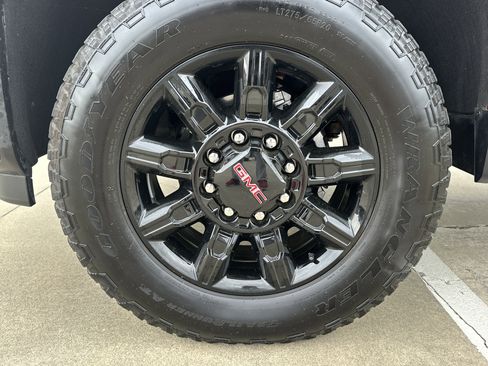 Certified 2025 GMC Sierra 2500 AT4 w/ AT4 Premium Plus Package AWD/4WD image 12