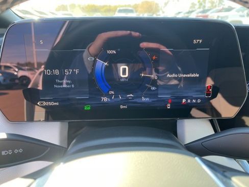 New 2026 Chevrolet Equinox EV LT image 19