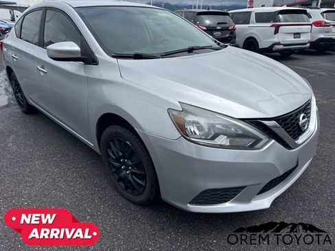 Used 2017 Nissan Sentra SV FWD image 6