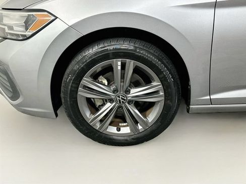 Certified 2023 Volkswagen Jetta SE FWD image 30