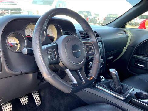 Used 2014 Dodge Challenger R/T image 14