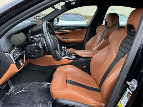 Used 2023 BMW M5 w/ Executive Package image 12