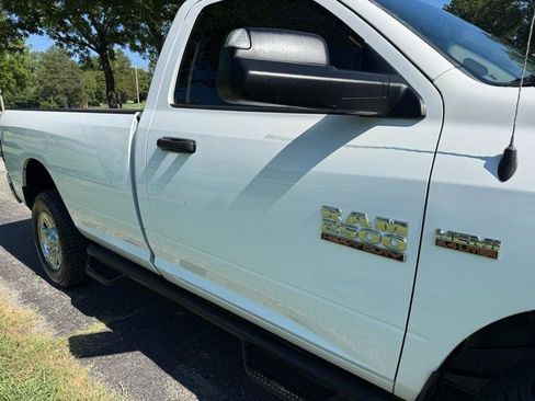 Used 2014 RAM 2500 Tradesman w/ Chrome Appearance Group AWD/4WD image 10