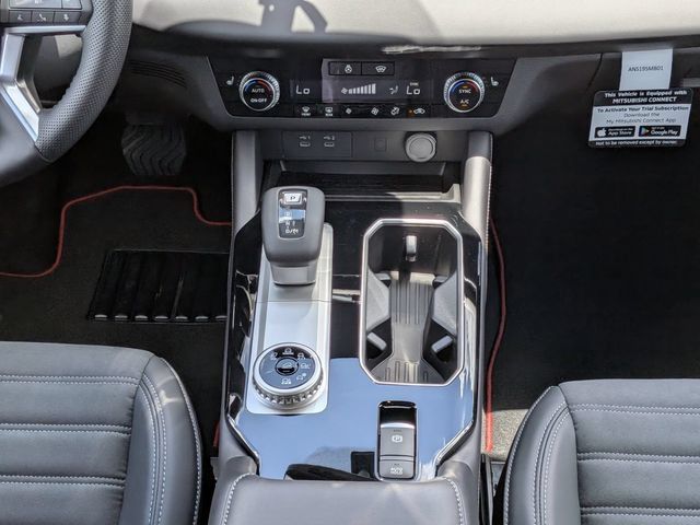 New 2026 Mitsubishi Outlander AWD image 17