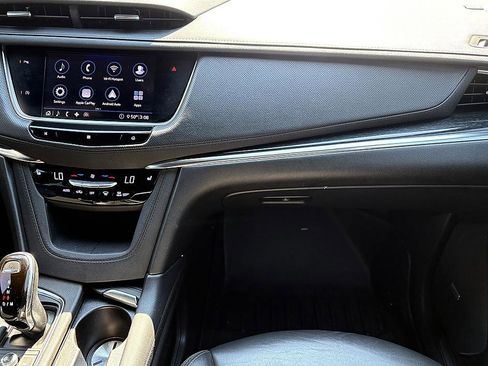 Used 2020 Cadillac XT5 Premium Luxury image 14