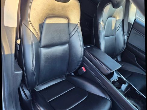 Used 2019 Tesla Model 3 Mid Range RWD image 15