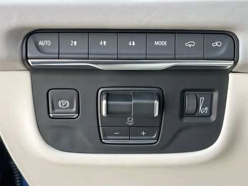 New 2025 Cadillac Escalade Sport Platinum w/ LPO, ONYX Package image 10