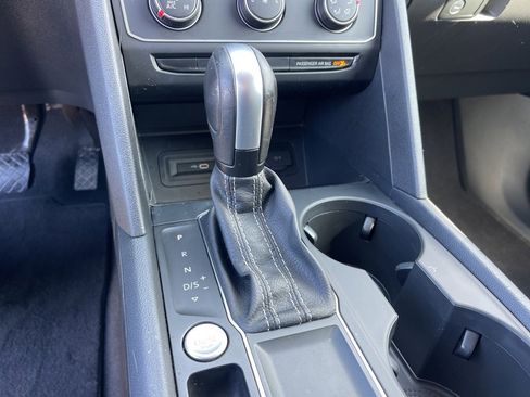 Used 2023 Volkswagen Atlas SE image 14