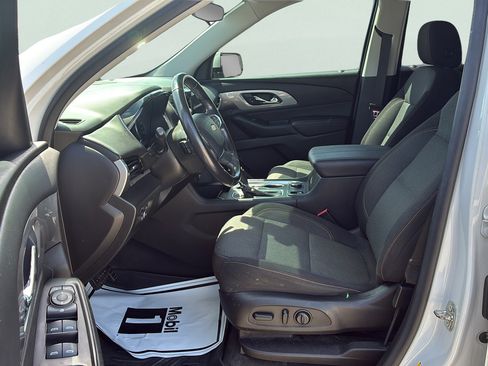 Used 2019 Chevrolet Traverse LT FWD image 22