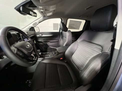 New 2025 Ford Ranger Lariat w/ FX4 Off-Road Package image 13