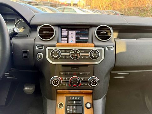 Used 2015 Land Rover LR4 HSE image 19