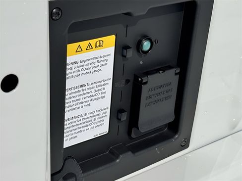 New 2025 Ford F150 Lariat w/ Equipment Group 502A High image 44