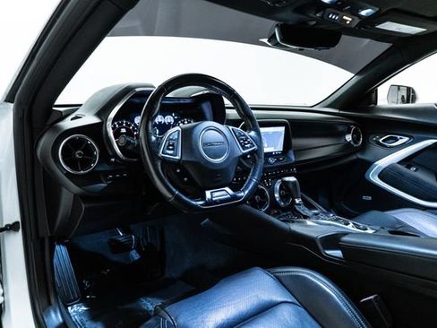 Used 2019 Chevrolet Camaro SS RWD image 23