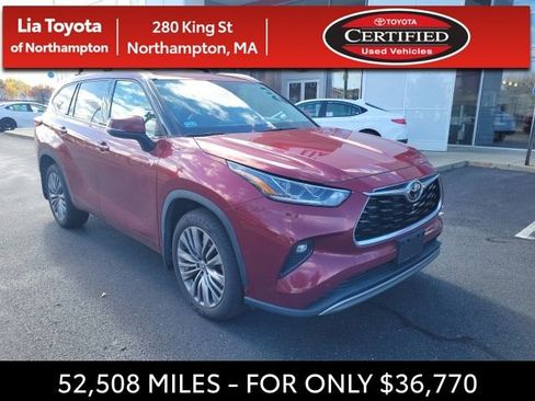 Certified 2022 Toyota Highlander Platinum image 1