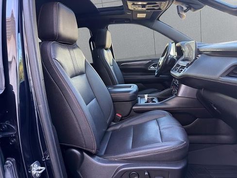 Used 2022 Chevrolet Suburban RST w/ Sport Performance Package AWD/4WD image 17