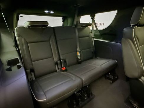 Used 2025 GMC Yukon XL Elevation AWD/4WD image 30
