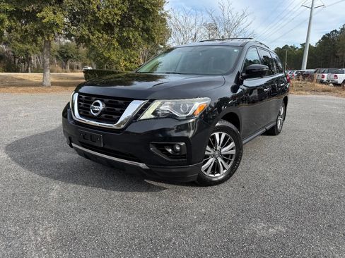 Used 2018 Nissan Pathfinder SL image 29