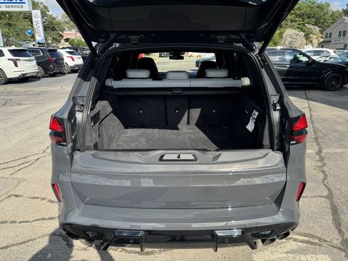 Used 2025 BMW X5 M Competition image 26