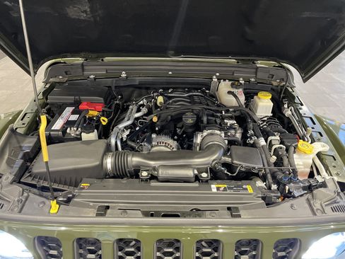 Used 2022 Jeep Gladiator Rubicon w/ LED Lighting Group image 34