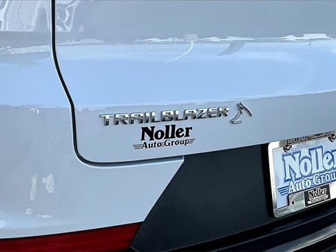 Used 2023 Chevrolet TrailBlazer ACTIV image 8