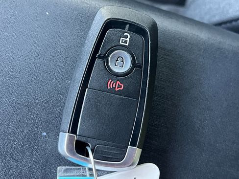 Used 2022 Ford Bronco 2-Door w/ Sasquatch Package image 28