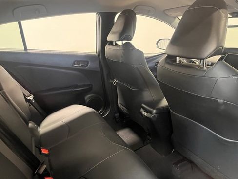 Used 2022 Toyota Prius Prime Limited image 14