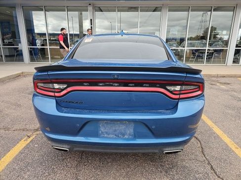 Used 2021 Dodge Charger SXT w/ Plus Group RWD image 4
