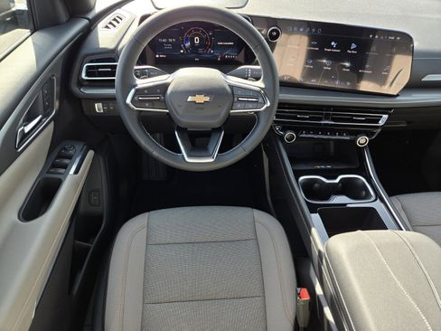 New 2026 Chevrolet Traverse LT image 10