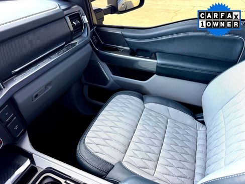 Used 2024 Ford F350 Limited image 31