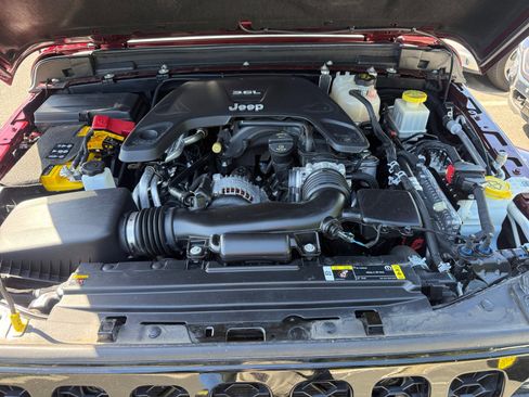Used 2021 Jeep Gladiator Sport AWD/4WD image 20