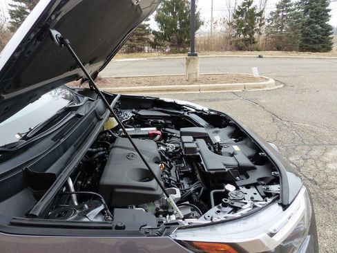 Used 2025 Toyota RAV4 XLE w/ Convenience Package image 17