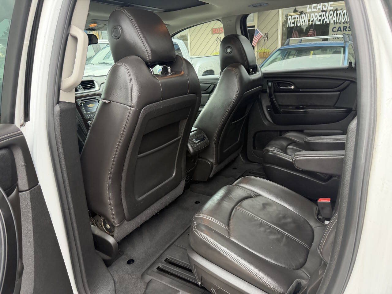 Used 2017 Chevrolet Traverse LT AWD/4WD image 18
